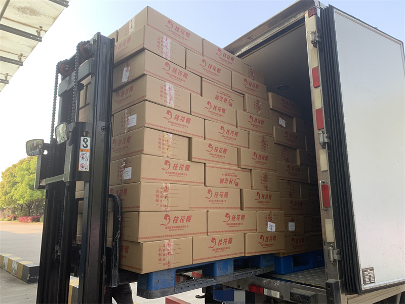 战疫保供，疫情下“超长待机”的桂花鸭人